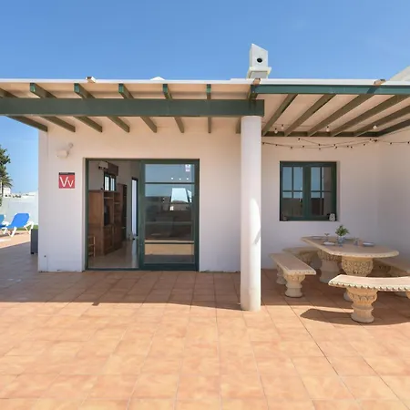 Vista De La Montaña * Playa Blanca (Lanzarote)